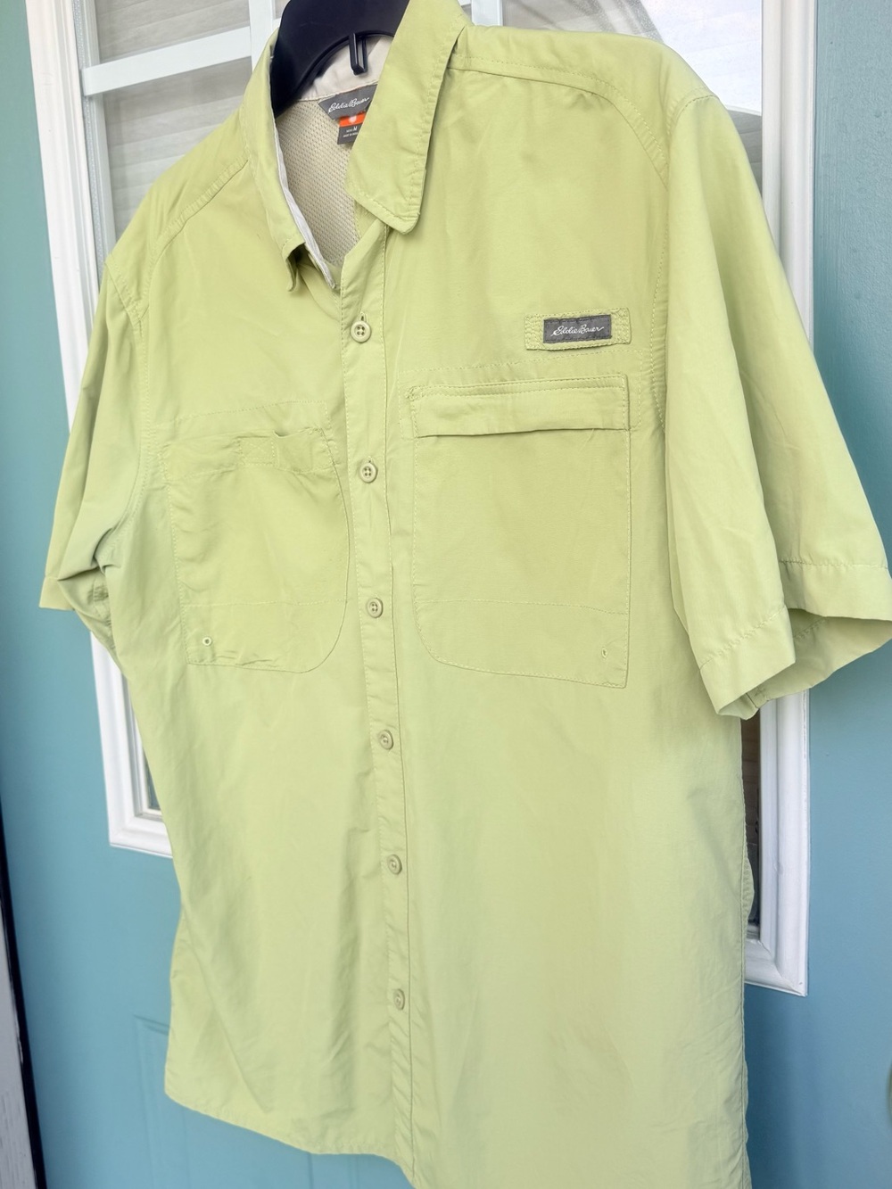 Eddie Bauer Men’s M Fishing Shirt Green Short Sleeve Vented Button Up Nylon